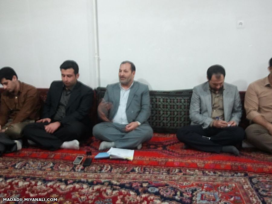 تصاویر سومین جلسه هم اندیشی , نقد و پیشنهادات فعالان سایبری با حضور دکتر محمد علی مددی 1392/1/16