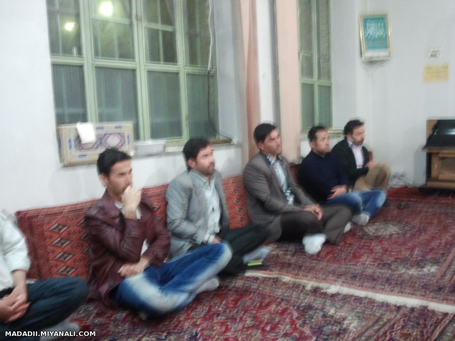 تصاویر سومین جلسه هم اندیشی , نقد و پیشنهادات فعالان سایبری با حضور دکتر محمد علی مددی 1392/1/16