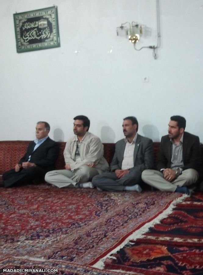 تصاویر سومین جلسه هم اندیشی , نقد و پیشنهادات فعالان سایبری با حضور دکتر محمد علی مددی 1392/1/16